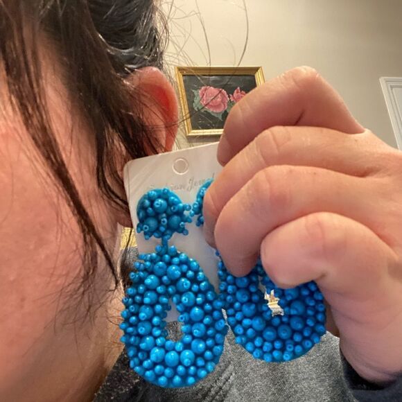 Blue Beaded drop earrings - Picture 3 of 3
